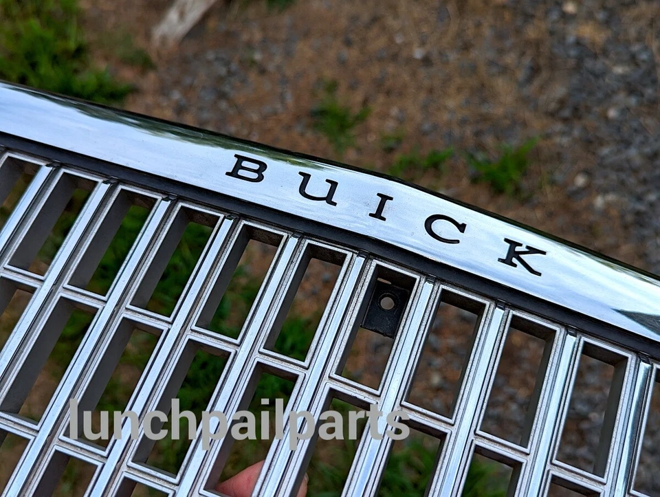Nuevo de Lote Antiguo Buick Grille 82 83 84 85 Skylark Sport T-Type Limited Cupé Personalizado 2.8 L V6 Foto 2 de 4
