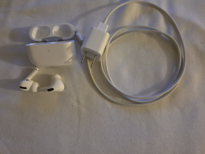 APPLE AIRPODS PRO WITH WIRELESS CHARGING CASE - WHITE MODEL A2084 (2019) FREE SH