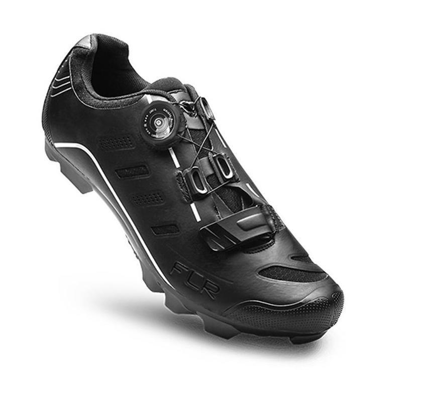 Chaussures VTT Elite F75 noires taille 43 idéales pour le cross-country