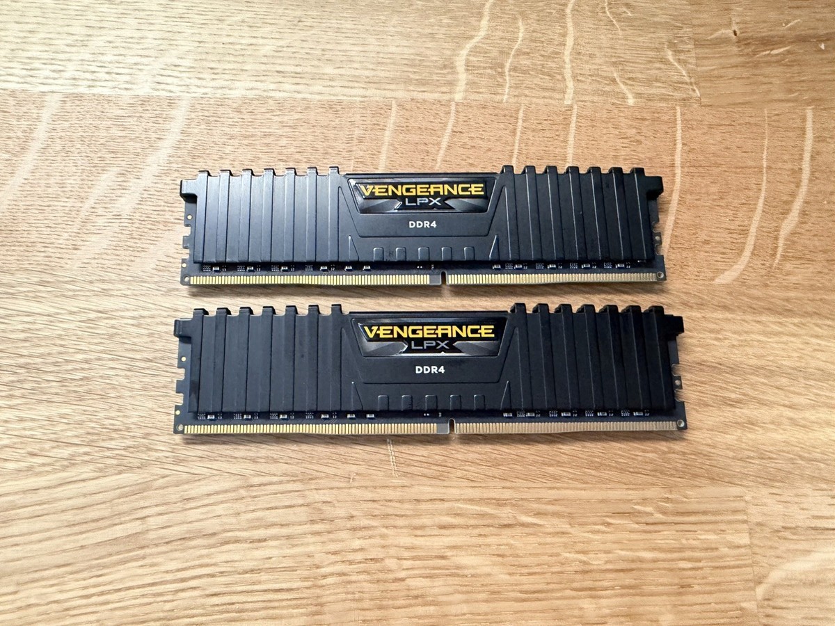 CORSAIR DDR4 VENGEANCE LPX 64GBキット VENGEANCE® LPX 64GB (4 x