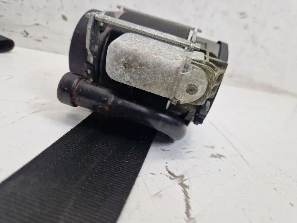 Seat Belt Front Right Belt Pretensioner Fits for Peugeot 308 I (4A, 4C) 1.6 - Image 4 of 4