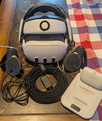 Meta Quest 3 512GB + BOBOVR S3 Pro Head Strap + Extra Batt And Charger + PC Link