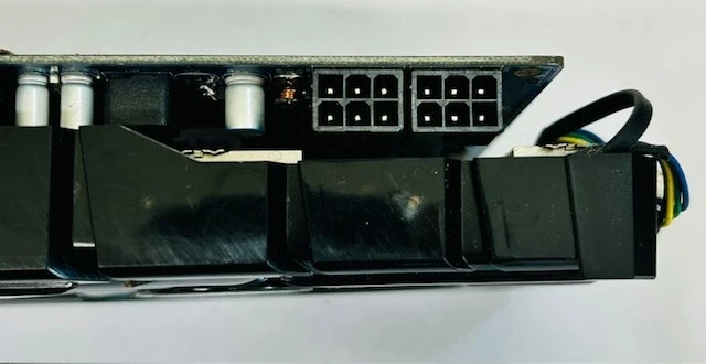 2GB Sapphire Radeon HD7870 GHZ Edition DVI 2 x Mini DP HDMI PCI-e Graphics Card - Image 3 of 4