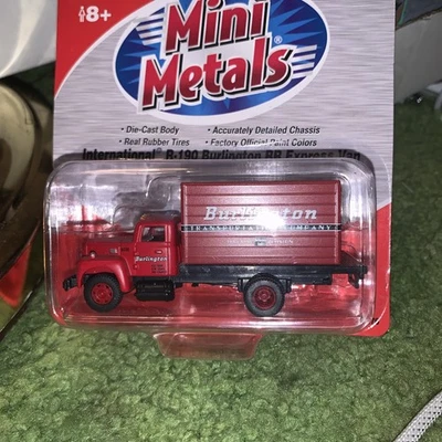 HO Scale 1:87 Classic Metal Works International R-190 Burlington RR Express Van - Image 1 of 2