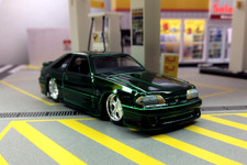1993 Ford Fox Body Mustang 5.0l V8 Cobra Svt 164 Scale Limited Edition -