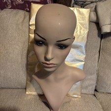 Cabeza de maniquí de mujer con hombro para pelucas de exhibición sombrero