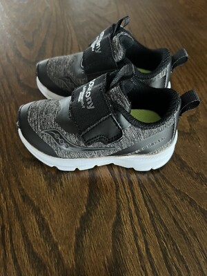 SAUCONY Infant Shoes size 5W Athletic Gray/black