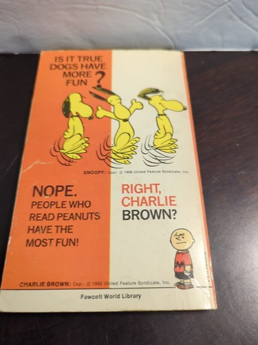 Fawcett Crest "Here Comes Snoopy" by Charles M. Schulz, ©1958 (?) - Picture 6 of 11