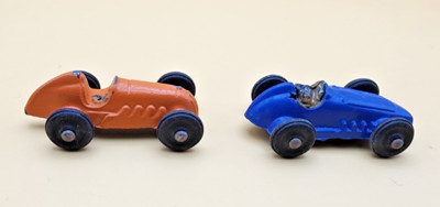 Vintage 1950's Manoil Pair of 1 7/8'' Race Cars. Nice Original Paint