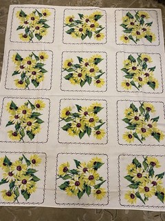 Vintage Wilendur Tablecloth Summer Yellow Sunflowers Beautiful Purple Centers