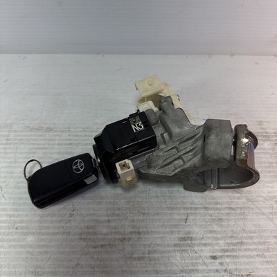 2017-2018 Toyota Corolla iM Ignition Switch Conventional W/Key OEM 84450-0R010