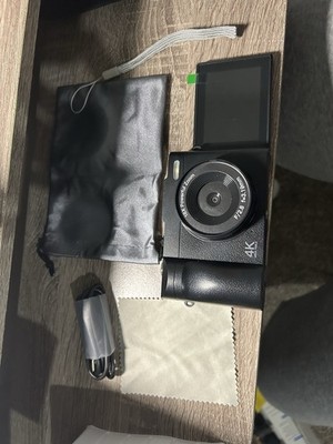 Cámara Digital Camera 4K ideal para selfies, vlogs y grabaciones frente a cáma