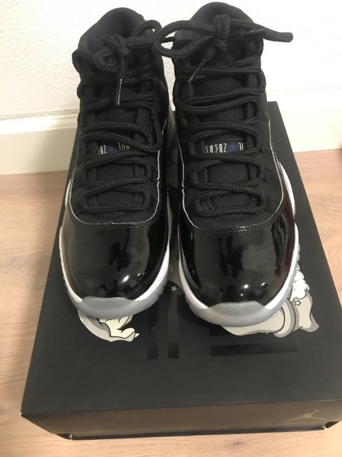 size 7 jordan 11