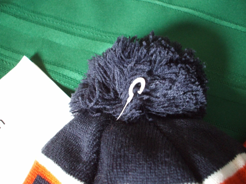 Chicago Bears New Era Tejido Pom Sombrero Gorro Nuevo Con Etiquetas On Field Clásico AUTÉNTICO 2015!! Foto 3 de 4