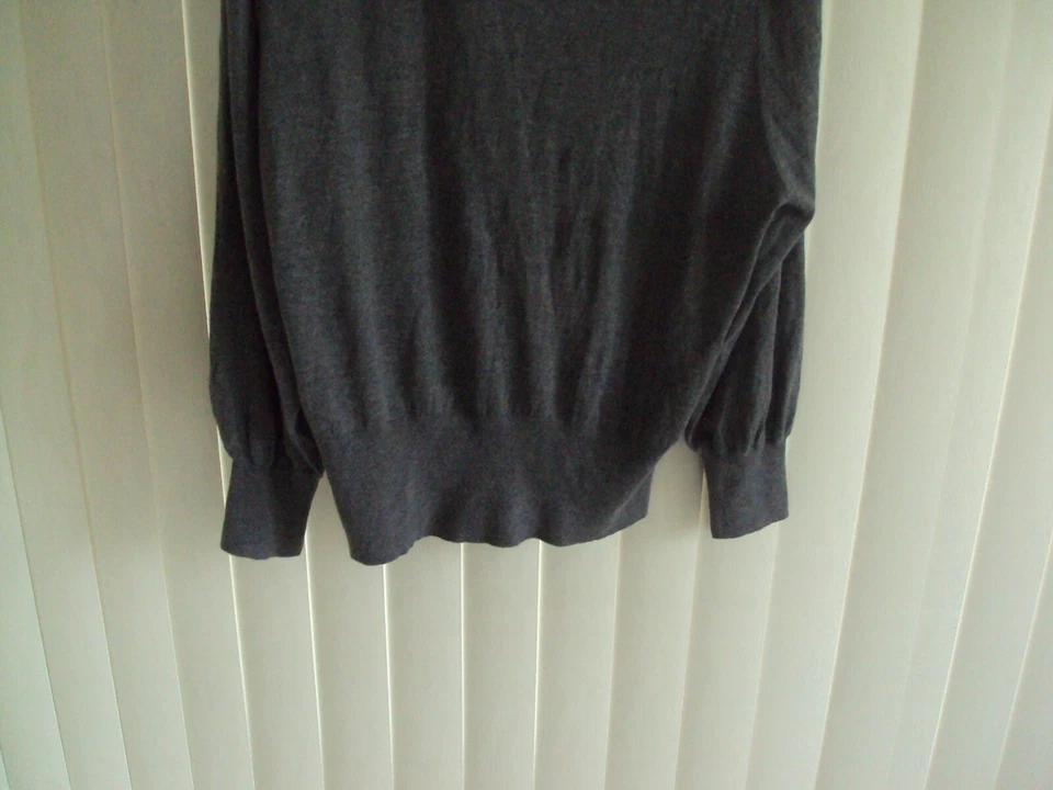 NUEVO CON ETIQUETAS ESPLÉNDIDO Camiseta Manga Larga Cuello en V Top Gris Talla XL Foto 3 de 4