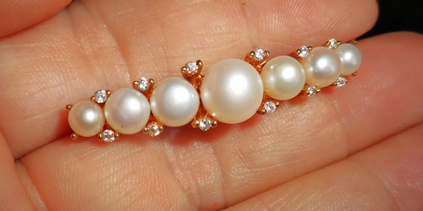 9K Gold Akoya Pearl CZ Stamped JE Vintage High End Brooch