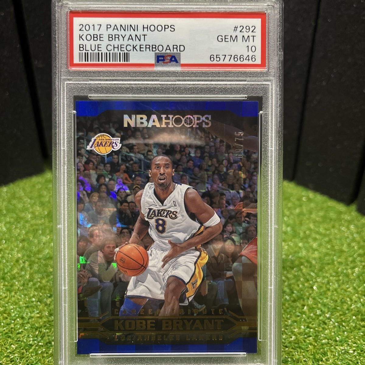 2017-18 Panini NBA RARE POP 2 Kobe Bryant BLUE CHECKERBOARD 2017-18 Panini NBA RARE POP 2 Kobe Bryant BLUE CHECKERBOARD