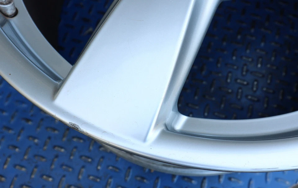 2014-2016 Porsche Cayman Rear Wheel Rim 19x9.5 - Image 4 of 4