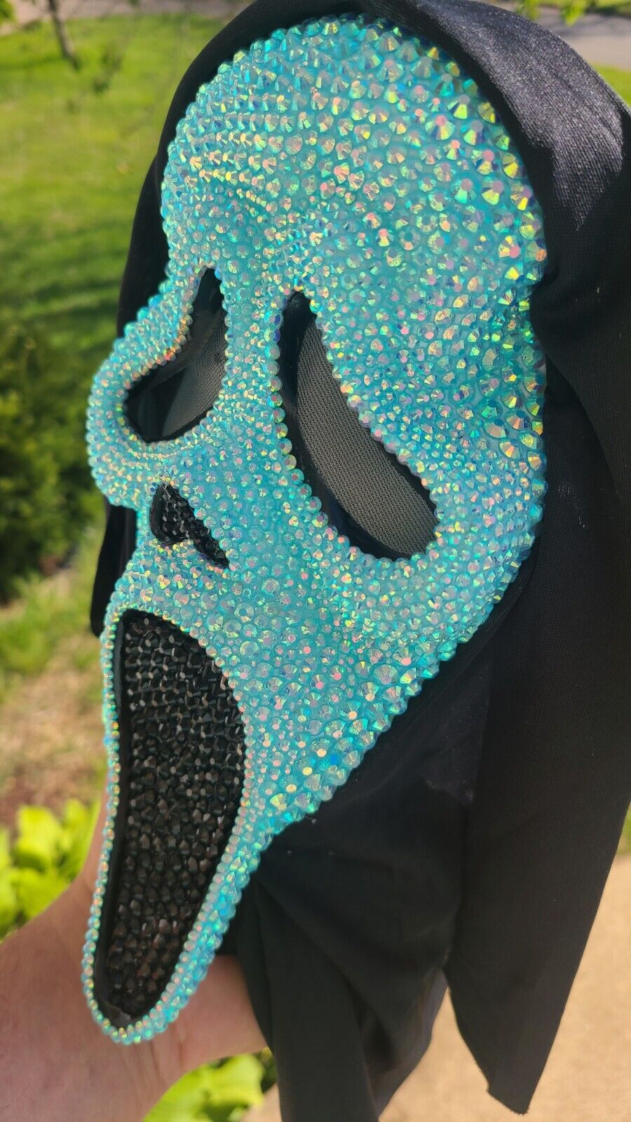 Ghost Face Scream Bling Mask - Sparkling Halloween Accessory for a