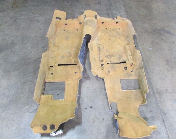 Maserati Quattroporte, Front Carpet, All One Piece, Beige, Used, P/N 981305514