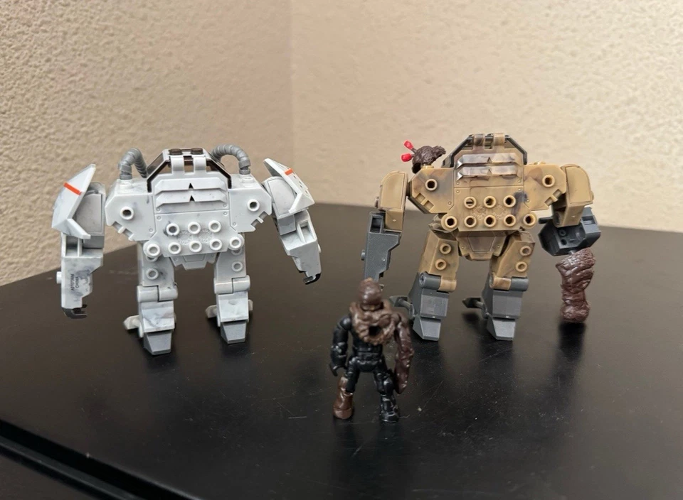 Mega Construx Cyclops Set - Image 2 of 3