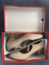 Capezio CAR 8.5 M Dance/dreShoes Women's Designed Is USA