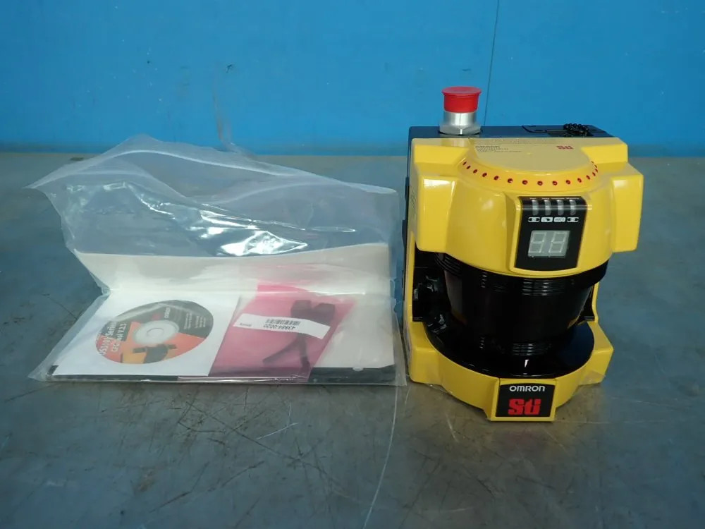 OMRON OS3101-2-PN SAFETY LASER SCANNER 12250270206