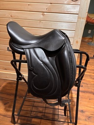Antares 17  Dressage Saddle