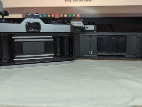 Vintage Asahi Pentax KX 35mm SLR Film Camera with Pentax-M 1:1.7 50mm Lens - Picture 13 of 15