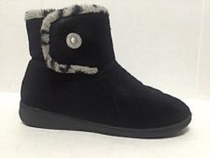 vionic leopard boots