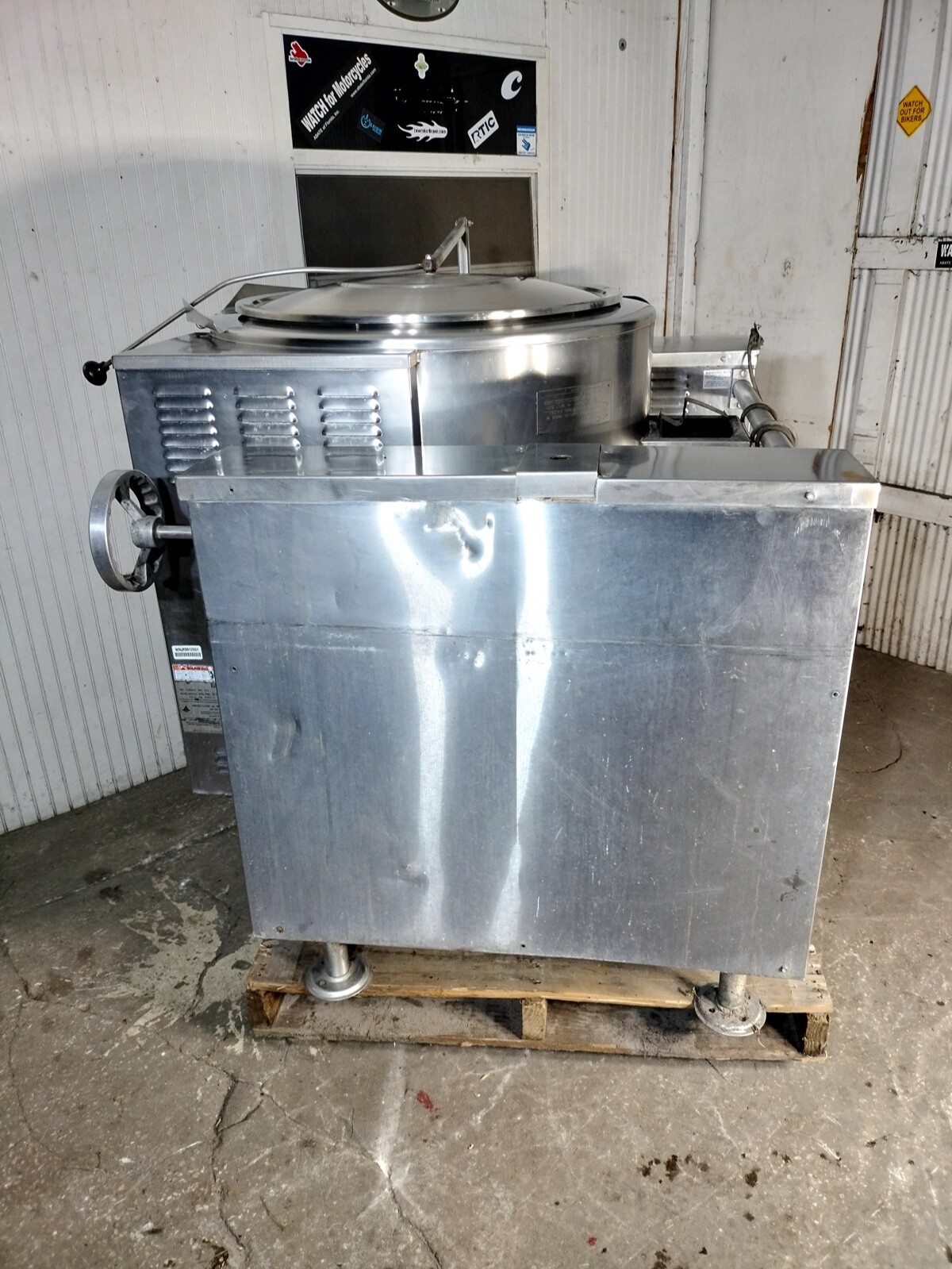 Vulcan Hart Crown VGLT40 VGLT 40 Gallon Tilt Tilting Kettle - Gas