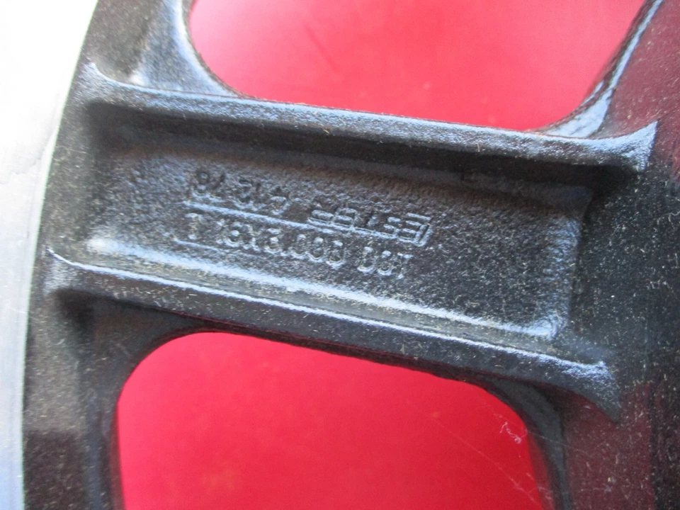 NEW VINTAGE 1975-1979 HONDA GL1000 GOLDWING LESTER REAR WHEEL 16X3.00 20318 - Изображение 4 из 4