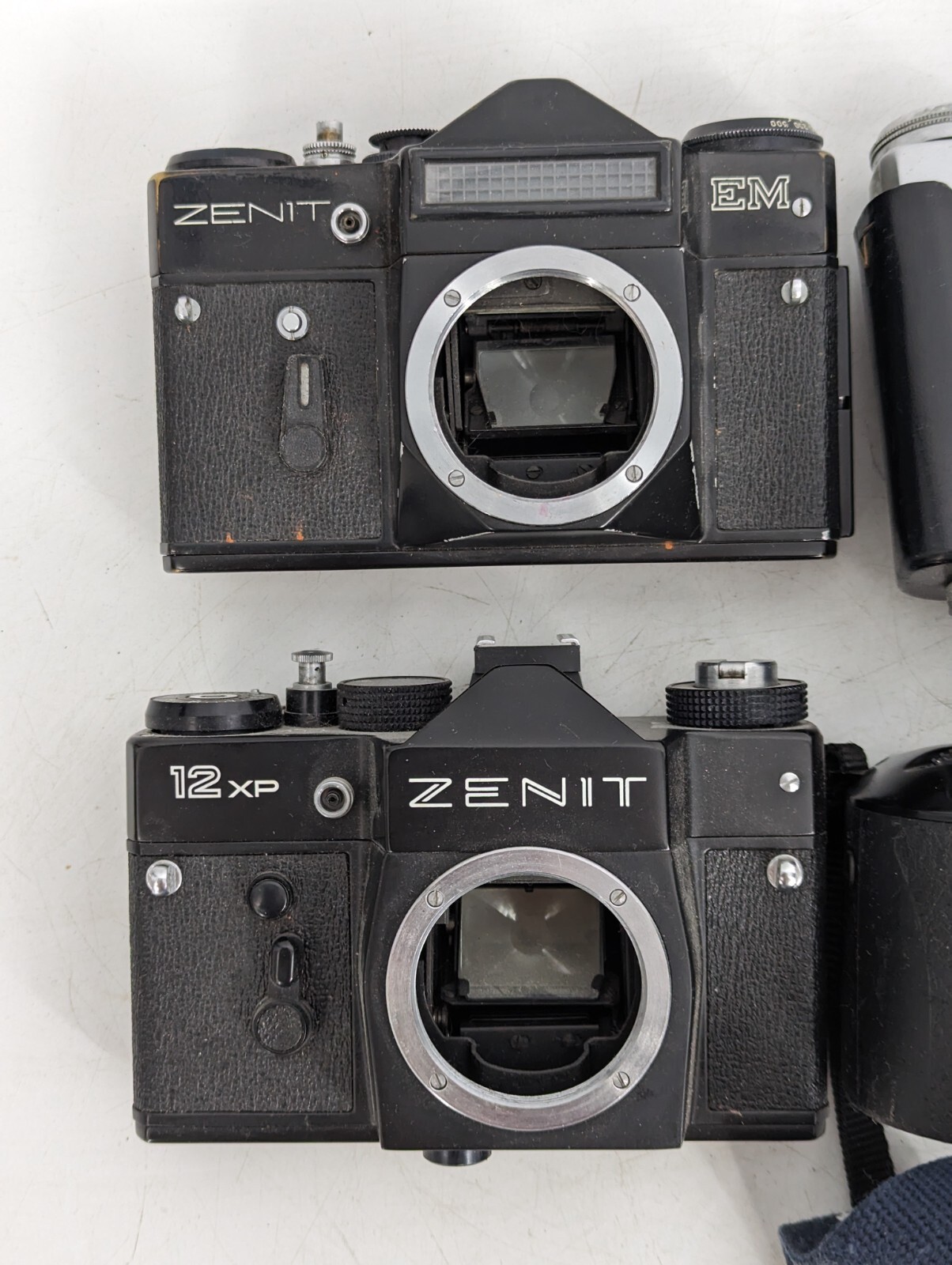 Job Lot Vintage Film SLR Cameras Canon / Zenit / Olympus etc *Spares