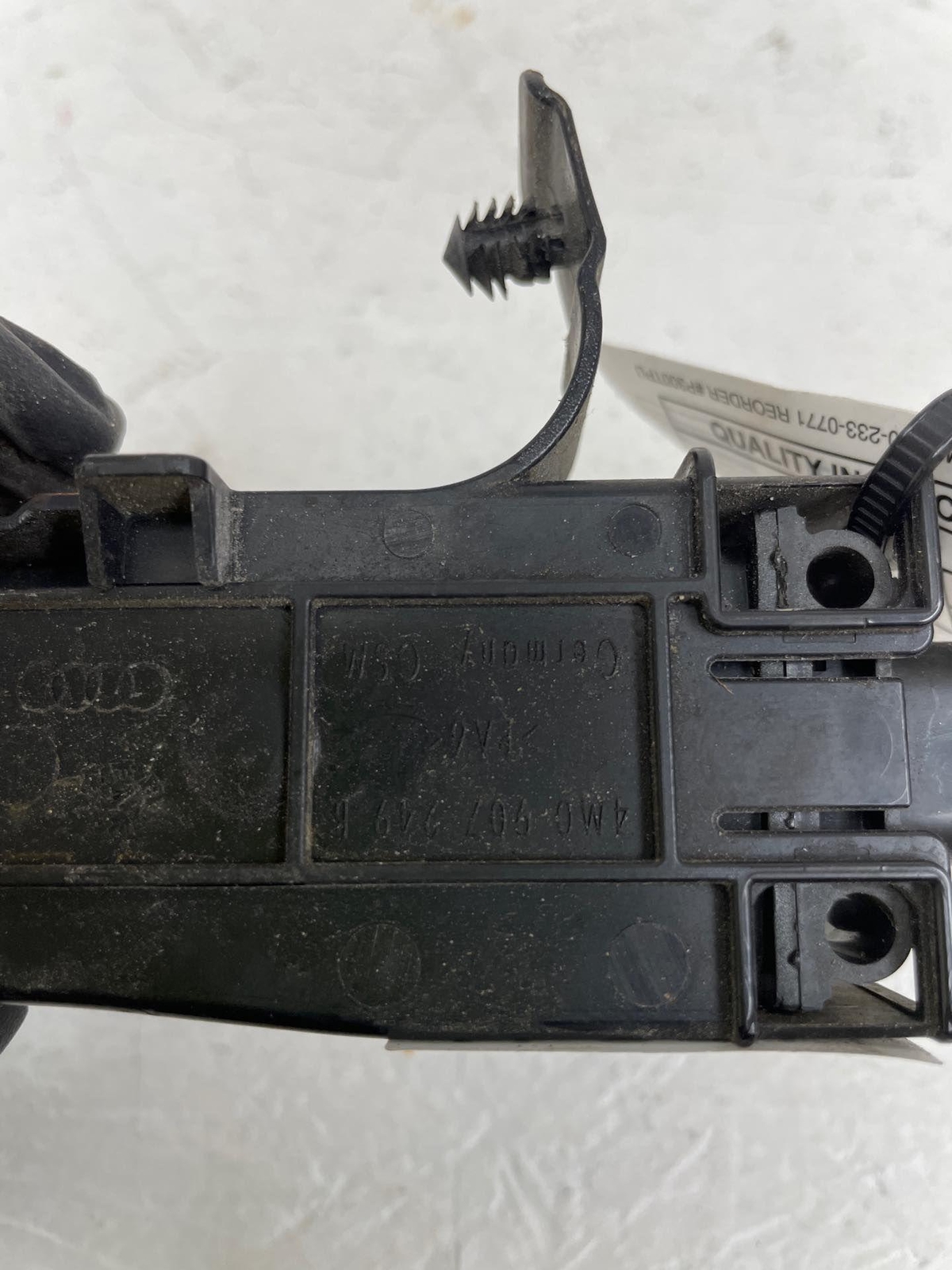 2016-2020 BENTLEY BENTAYGA TPMS MODULE TIRE PRESSURE MONITORING CONTROL UNIT OEM