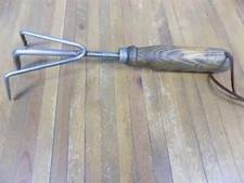 Vintage 3-Prong Wooden Handle Garden Hand Tool Claw Rake #64