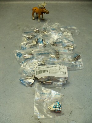 BNC Connector Plug Mail pin 500hm Right Angle Amphenol 112594 Lot of 20