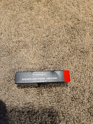 MAC Laque A Levres Retro Matte Liquid Lipcolor (5mL/0.17Oz) NEW; YOU PICK!