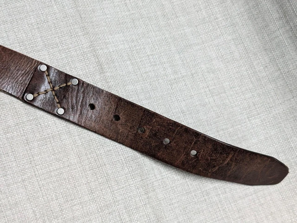 винтажный Y2K кожаный ремень с заклепками коричневый 34 мотоцикла пряжка ковбойский вестерн - Изображение 3 из 4