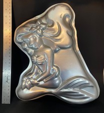 Disney Wilton 2105-3400 The Little Mermaid Ariel Princess Cake Pan USED