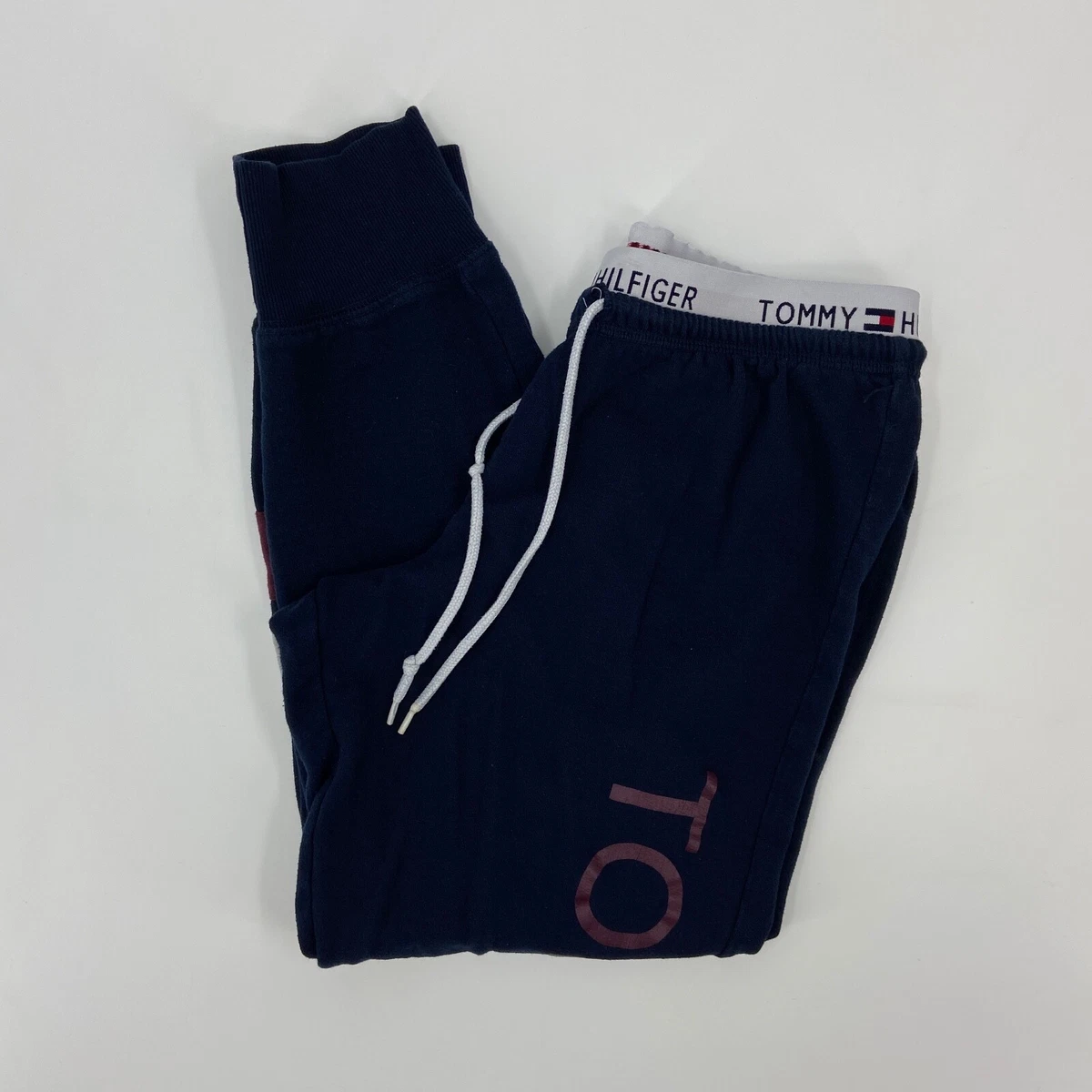 tommy hilfiger sweat outfit