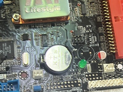 ASUS P5E3 Deluxe WiFi-AP Intel X38 Chipset LGA775 ATX Motherboard