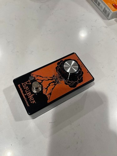 Earthquaker Guitar Pedal -- Erupter #2310 -- Barely used in box