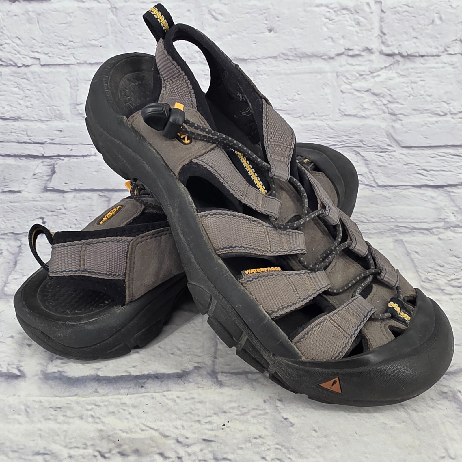Sandali da esterno impermeabili KEEN Venice H2 uomo 8 5 grigio giallo