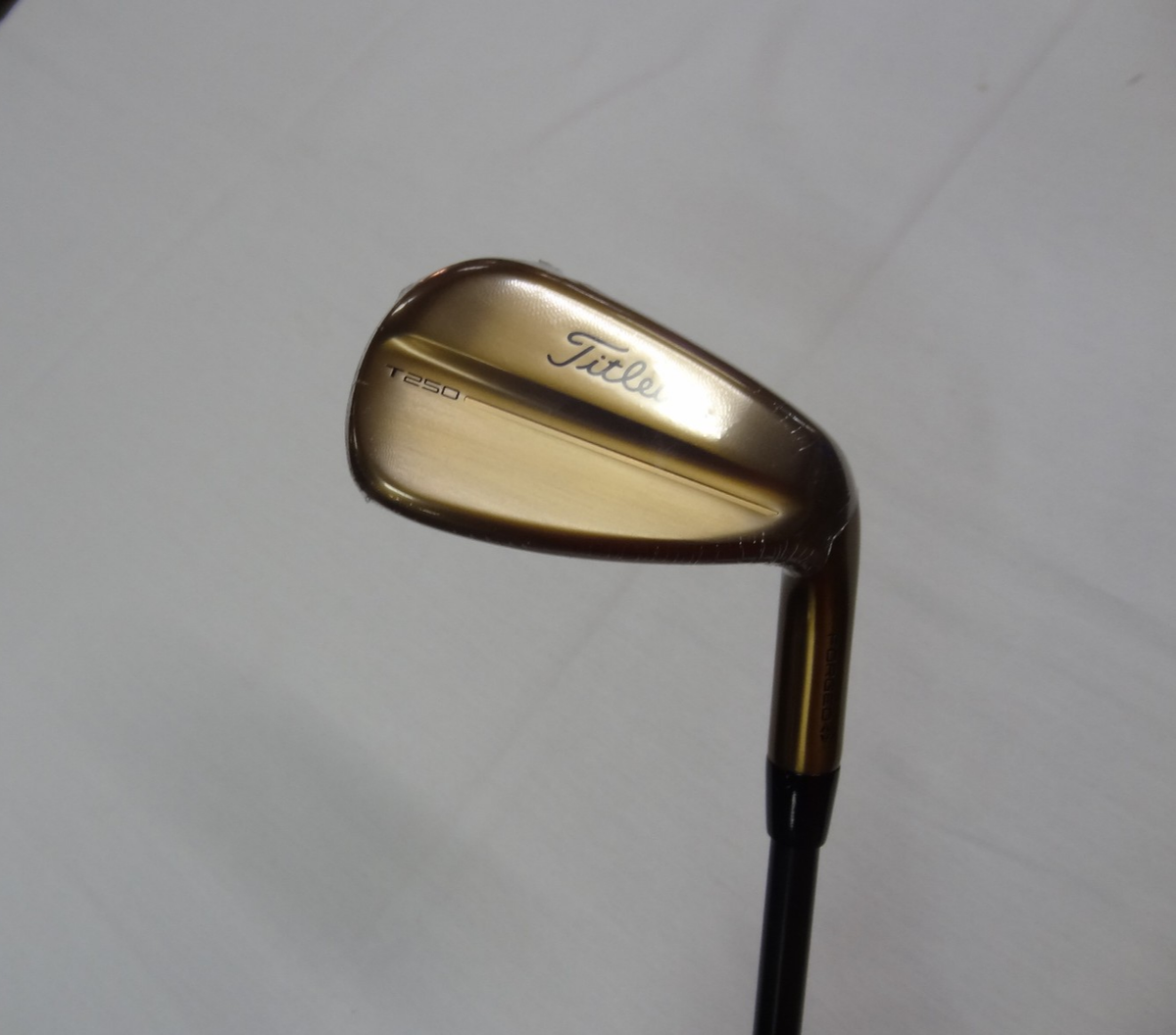 Titleist T250 Oil Can Iron Set 4-PW Stiff AMT Silver Onyx Right