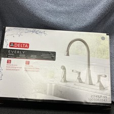 Delta Everly 2-Handle Standard Kitchen Faucet with Spray in Stainless 21741LF-SS