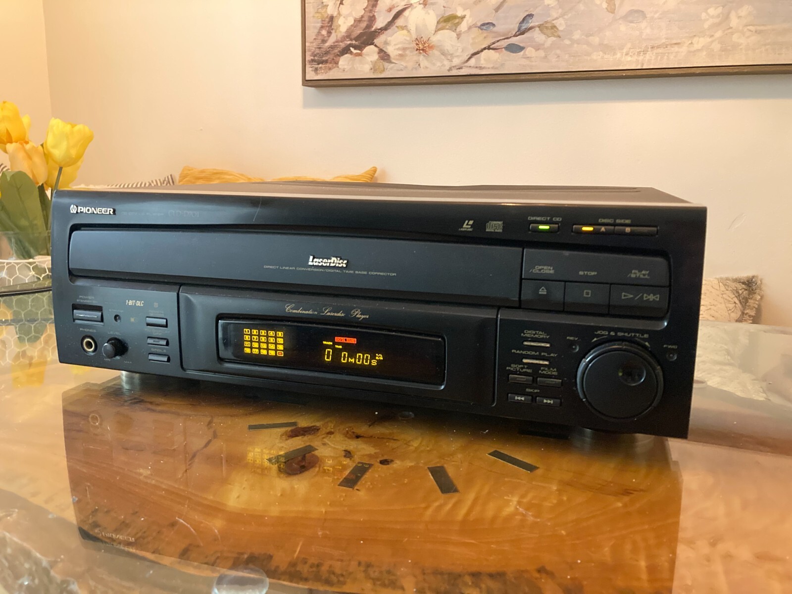 Pioneer CLDD701 Vintage Laserdisc / CD Player for Parts or Repair READ