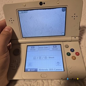 Nintendo New 3DS Super Mario Edition Handheld System - White TESTED No Stylus 