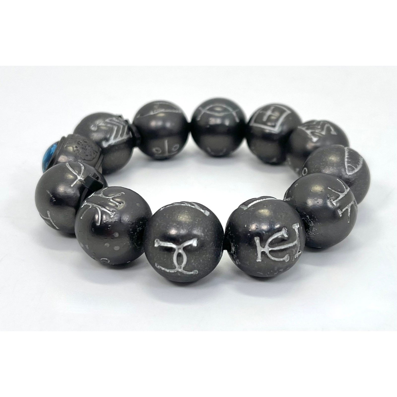 Marvel Black Panther Kimoyo Blue Bead Premium Movie Prop Replica Bracelet thumbnail 7
