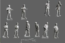 1/72 Scale Modern Russian Infantry Resin Figures – 10 Soldiers + Gear Kit Set