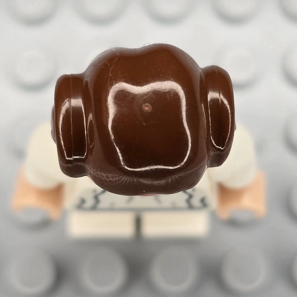 Lego Star Wars Minifigure SW0175A Princess Leia Smooth Hair - Image 2 of 4